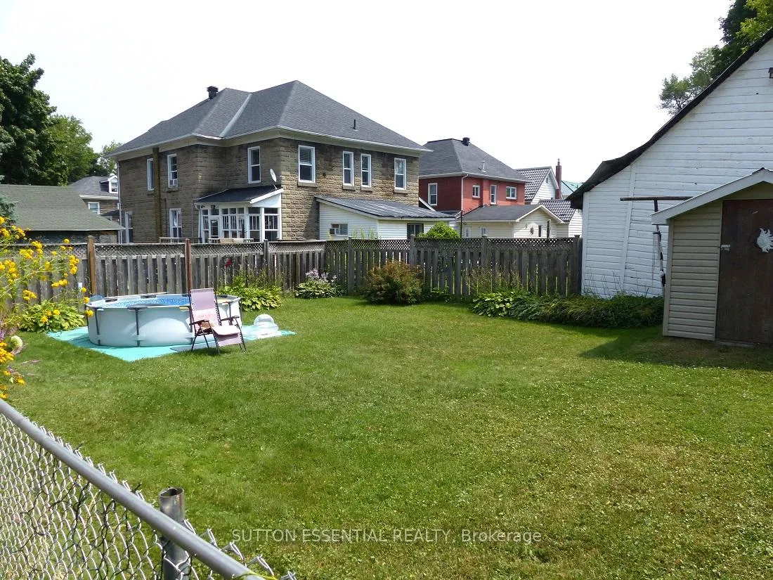 Photo 30 of 71 Russell Street E, Smiths Falls — HOMEH