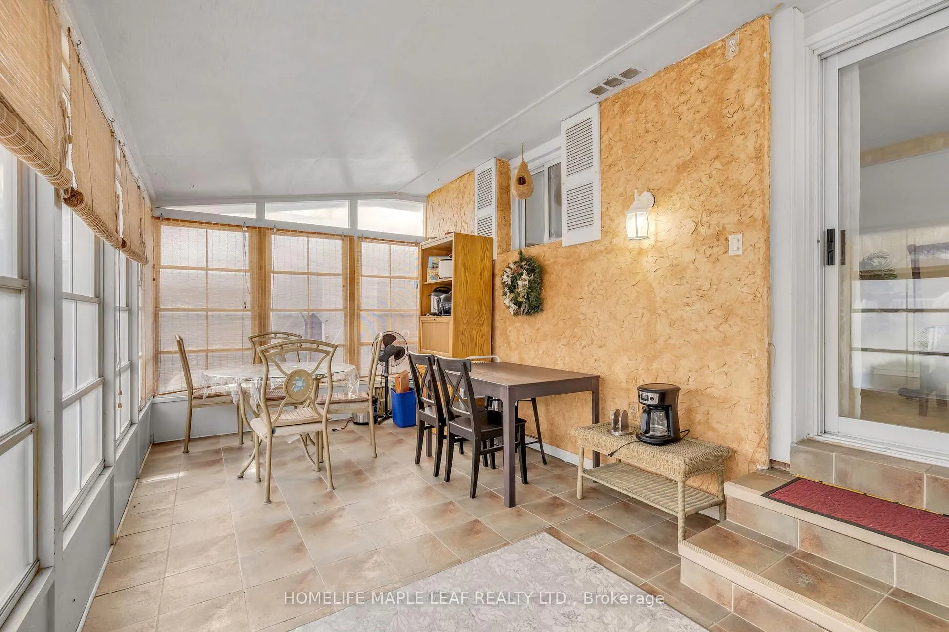 Photo 14 of 398 Kerman Avenue, Grimsby, Grimsby Beach — HOMEH