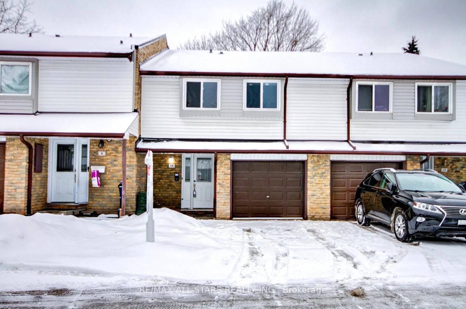 Front of Unit 10, 50 Verne Crescent E