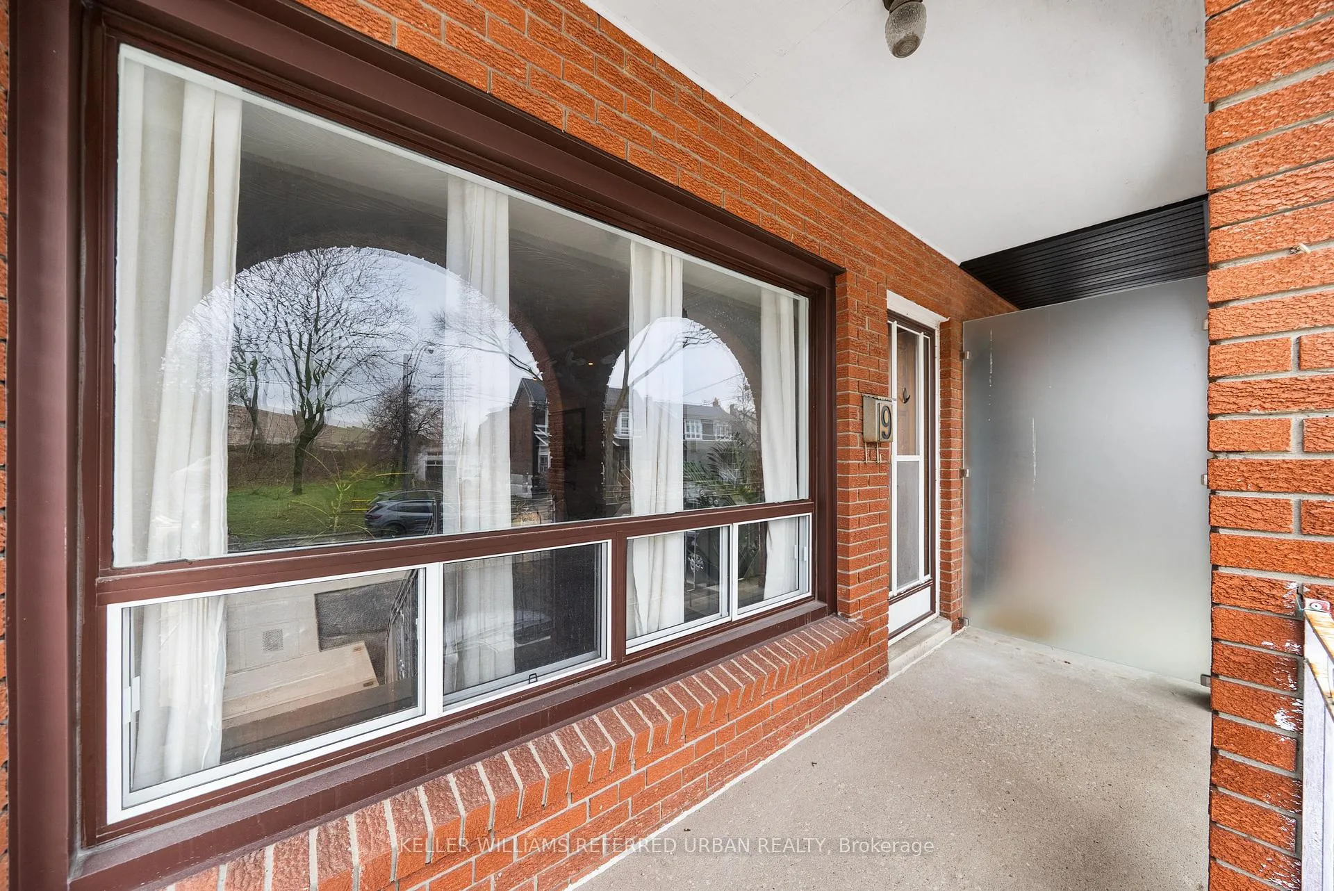Photo 4 of 9 Exeter Street, Toronto, Weston-Pellam Park — HOMEH