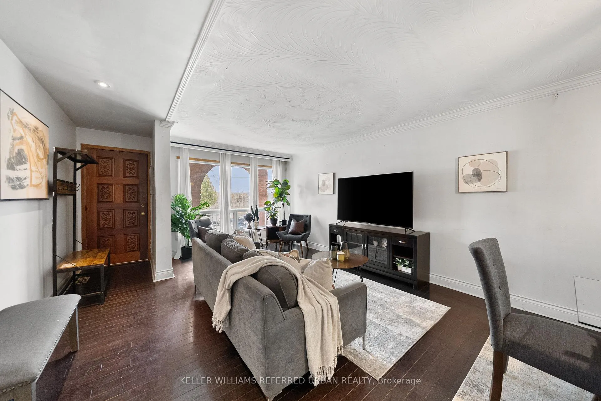 Photo 8 of 9 Exeter Street, Toronto, Weston-Pellam Park — HOMEH