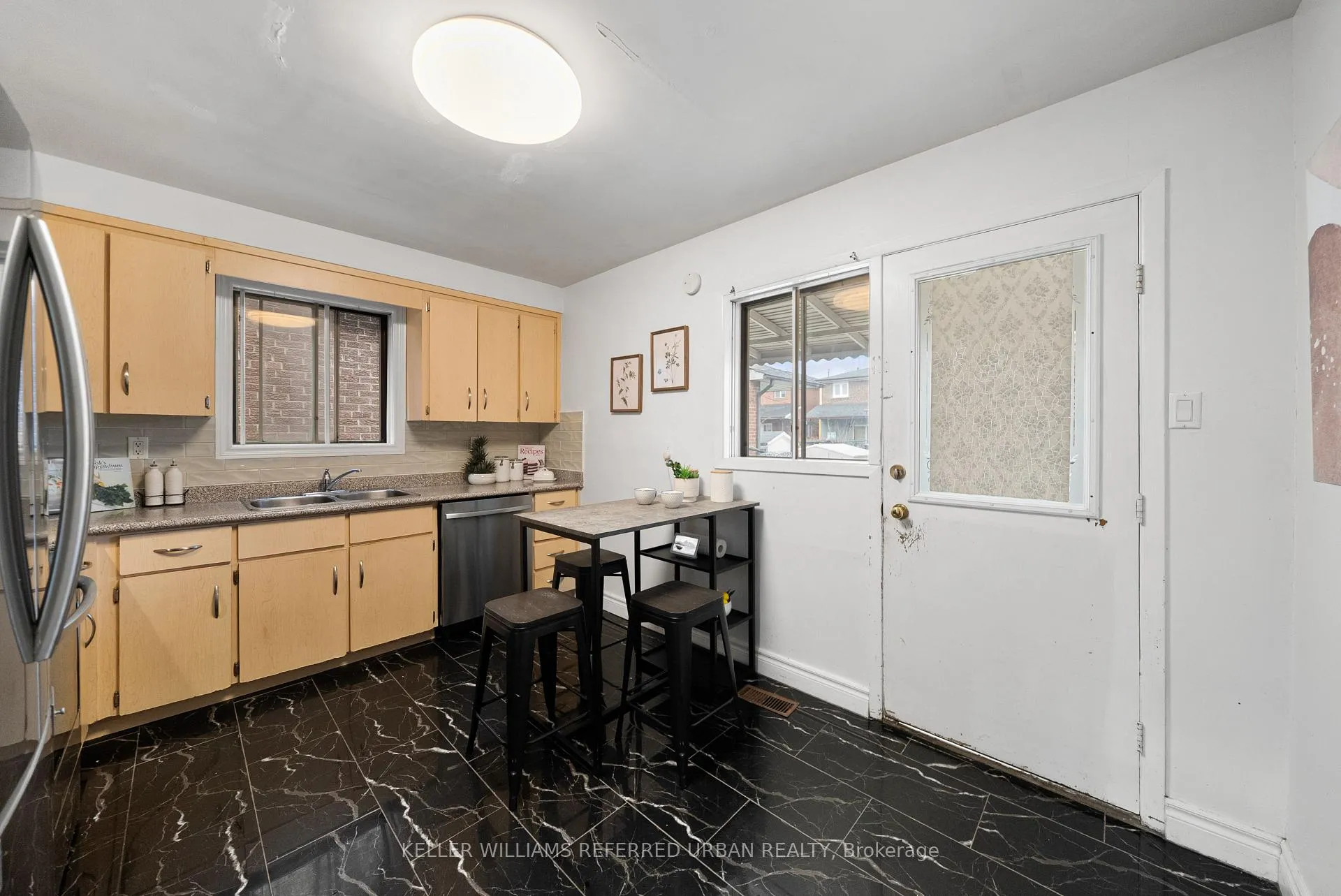 Photo 16 of 9 Exeter Street, Toronto, Weston-Pellam Park — HOMEH