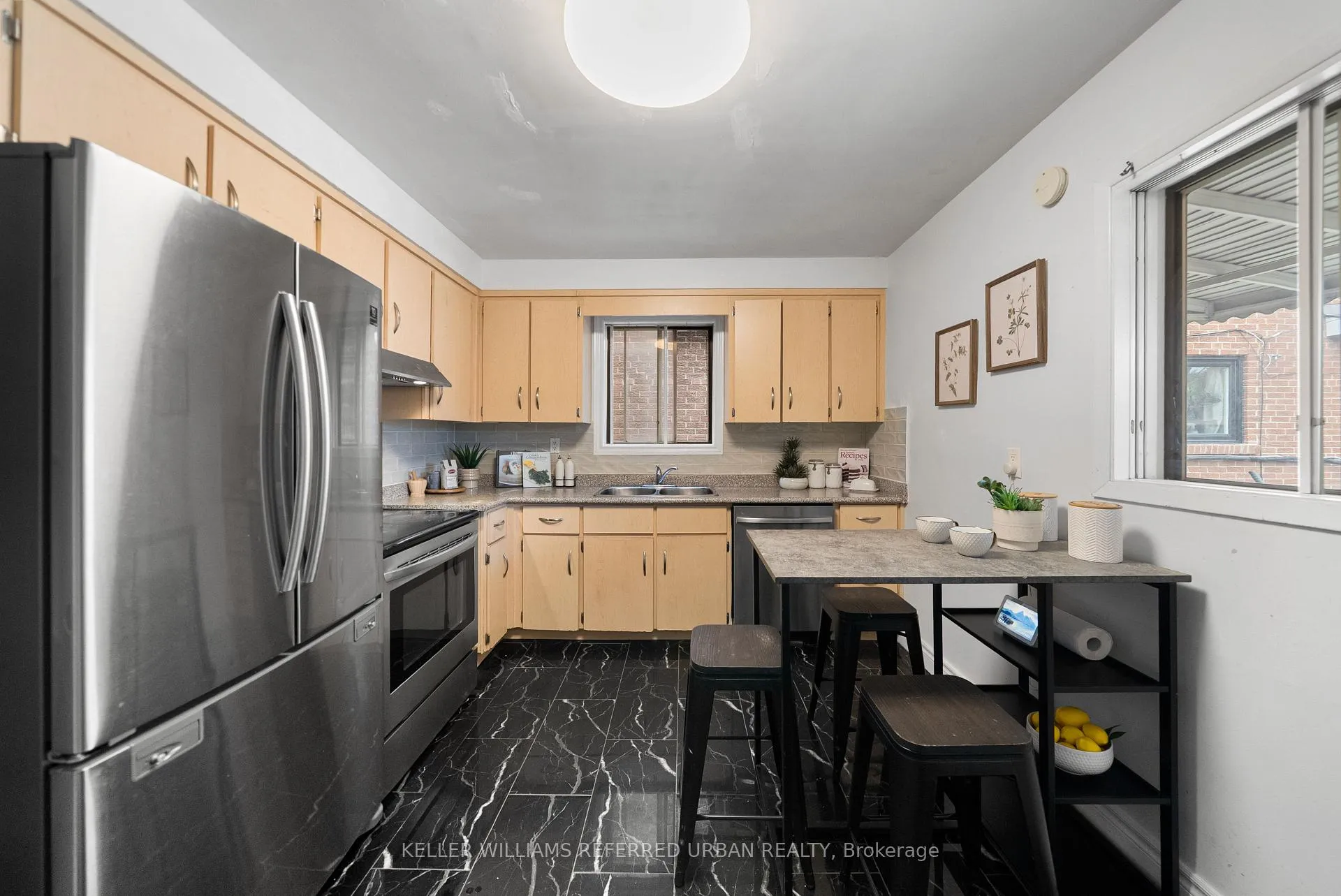 Photo 17 of 9 Exeter Street, Toronto, Weston-Pellam Park — HOMEH