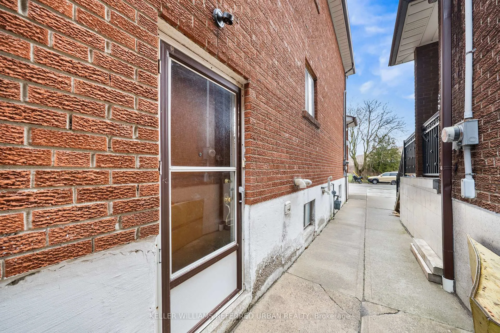 Photo 41 of 9 Exeter Street, Toronto, Weston-Pellam Park — HOMEH