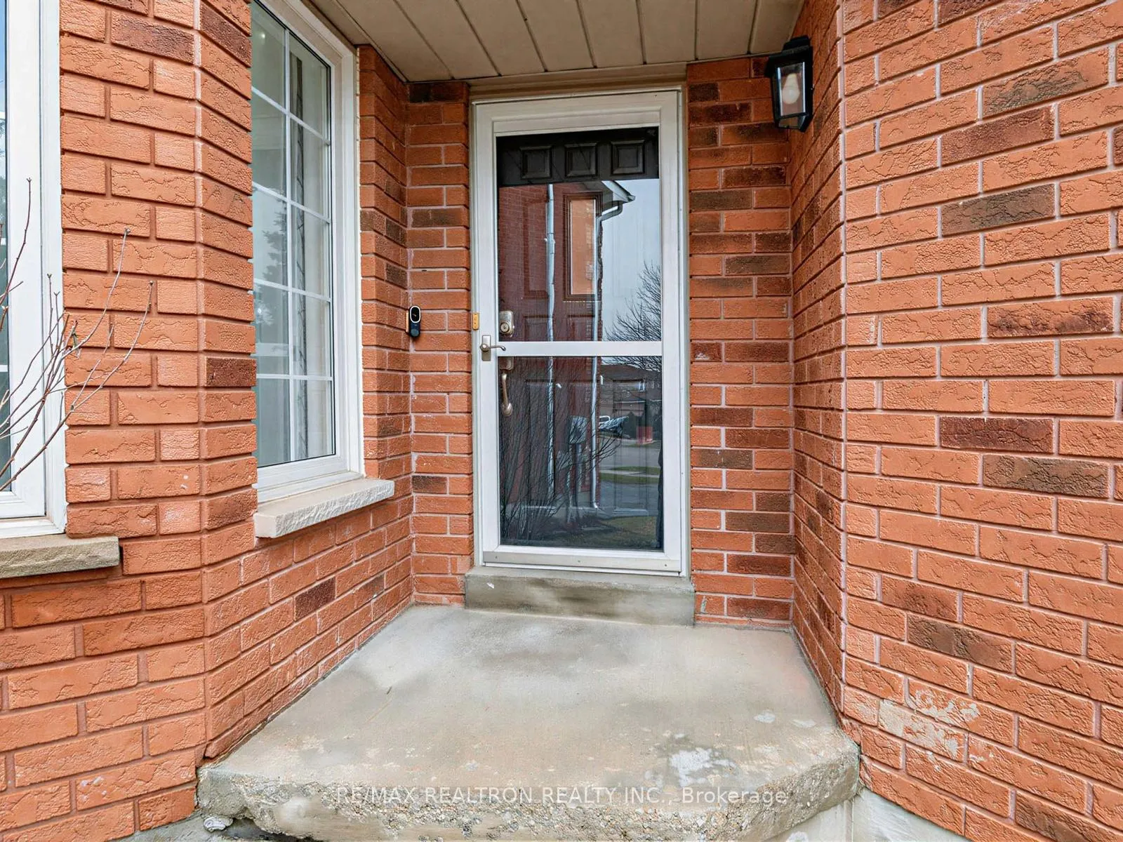 Photo 2 of 52 Loon Avenue, Barrie, Painswick South — HOMEH