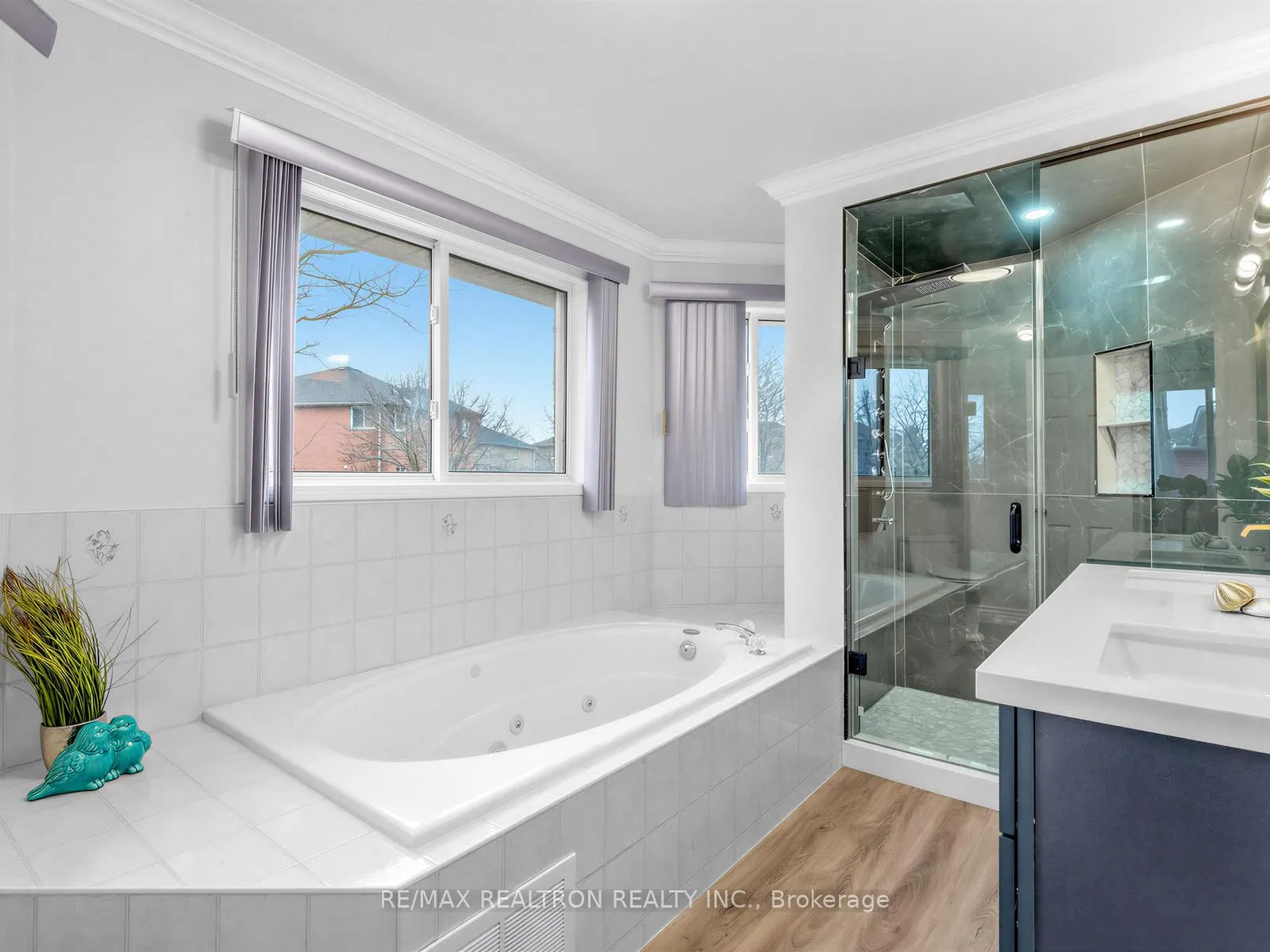 Photo 18 of 52 Loon Avenue, Barrie, Painswick South — HOMEH