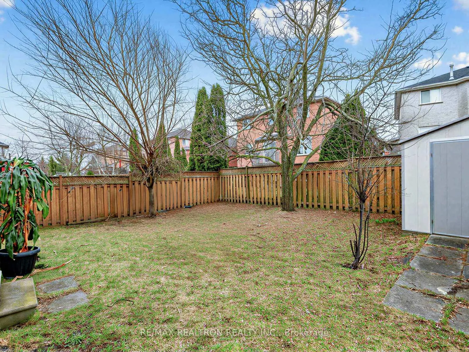 Photo 28 of 52 Loon Avenue, Barrie, Painswick South — HOMEH