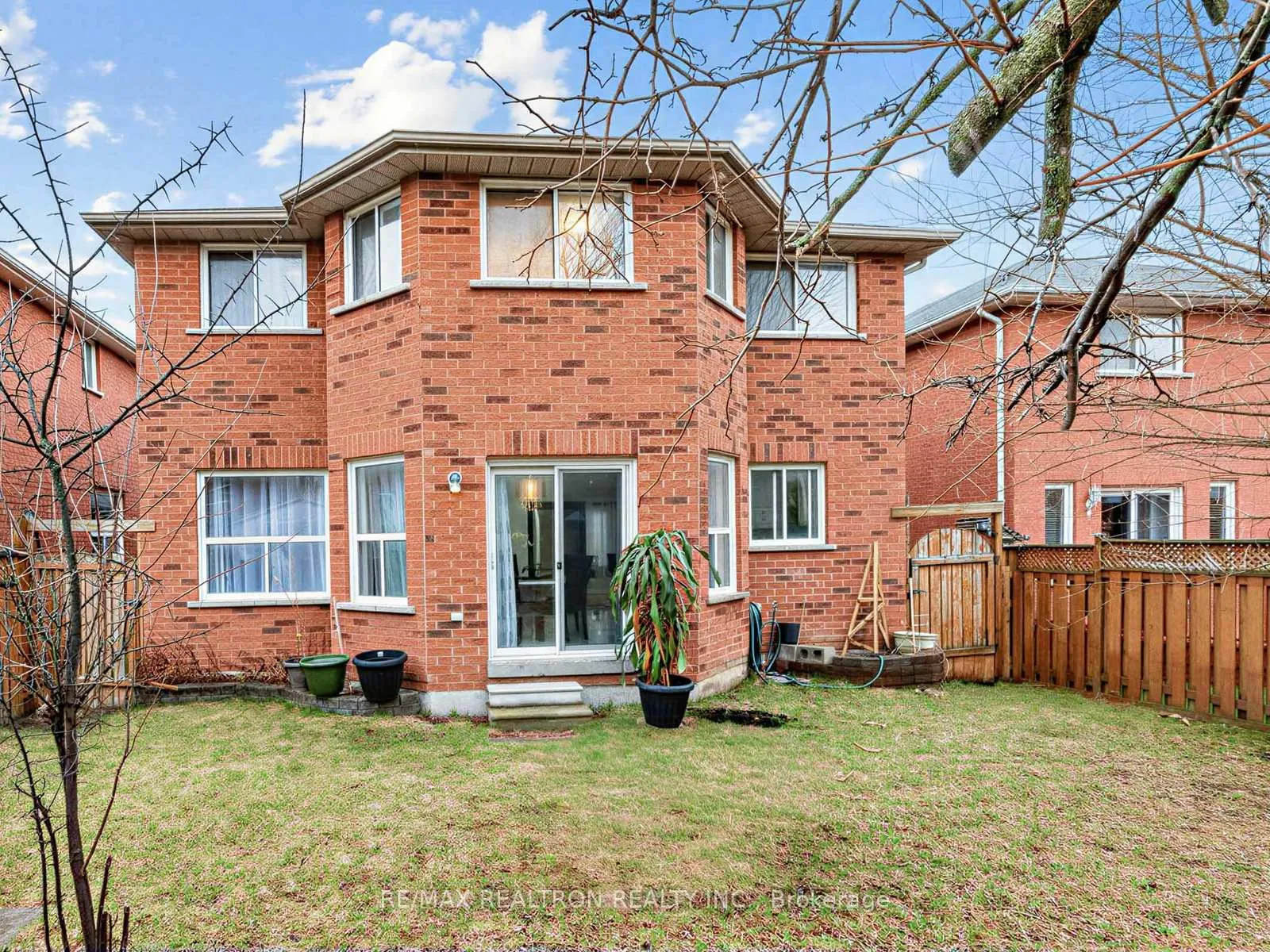 Photo 29 of 52 Loon Avenue, Barrie, Painswick South — HOMEH