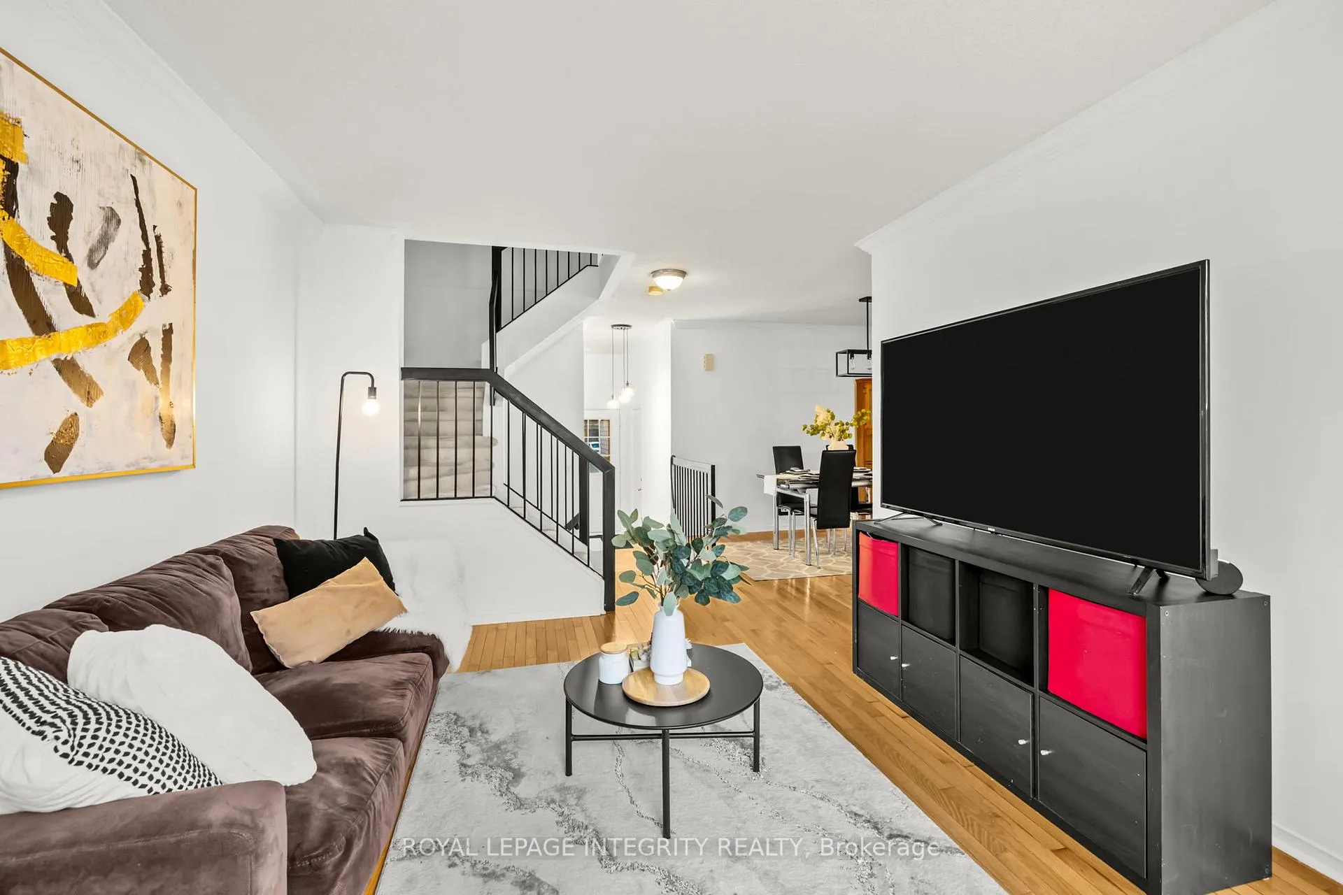 Photo 8 of 6383 Sablewood Place, Ottawa, Chapel Hill — HOMEH