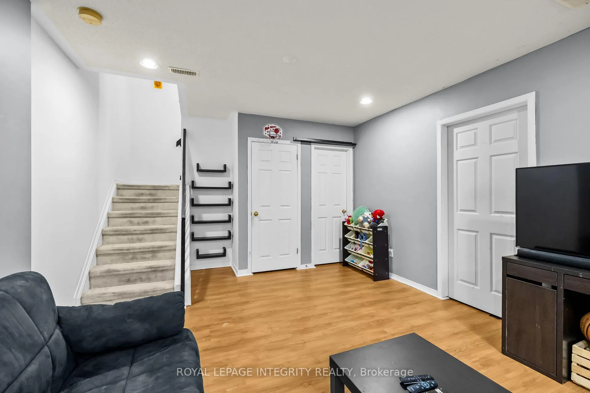 Photo 27 of 6383 Sablewood Place, Ottawa, Chapel Hill — HOMEH