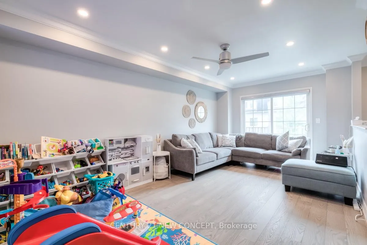 Photo 3 of Unit 33, 735 Sheppard Avenue, Pickering, Woodlands — HOMEH