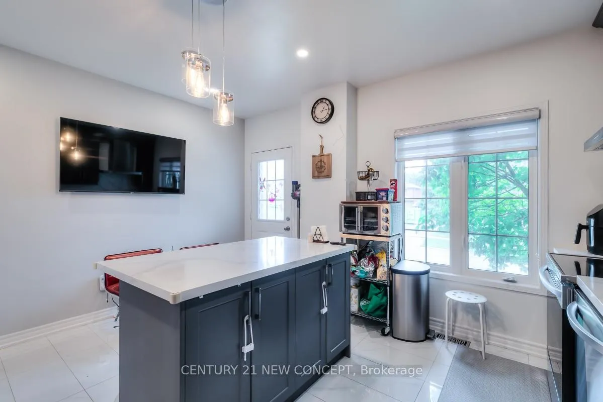 Photo 9 of Unit 33, 735 Sheppard Avenue, Pickering, Woodlands — HOMEH