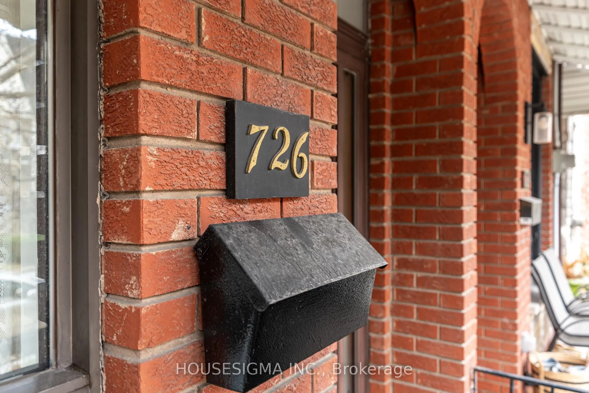 Photo 3 of 726 Adelaide Street W, Toronto, Niagara — HOMEH