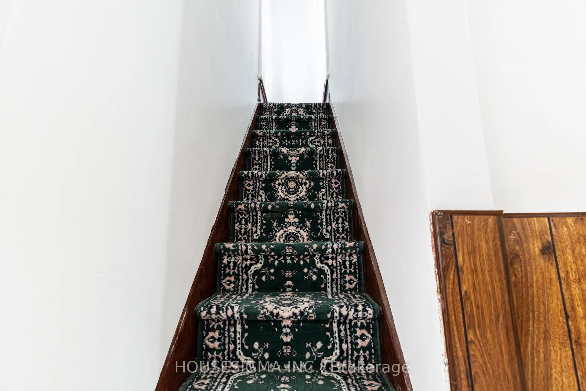 Photo 27 of 726 Adelaide Street W, Toronto, Niagara — HOMEH