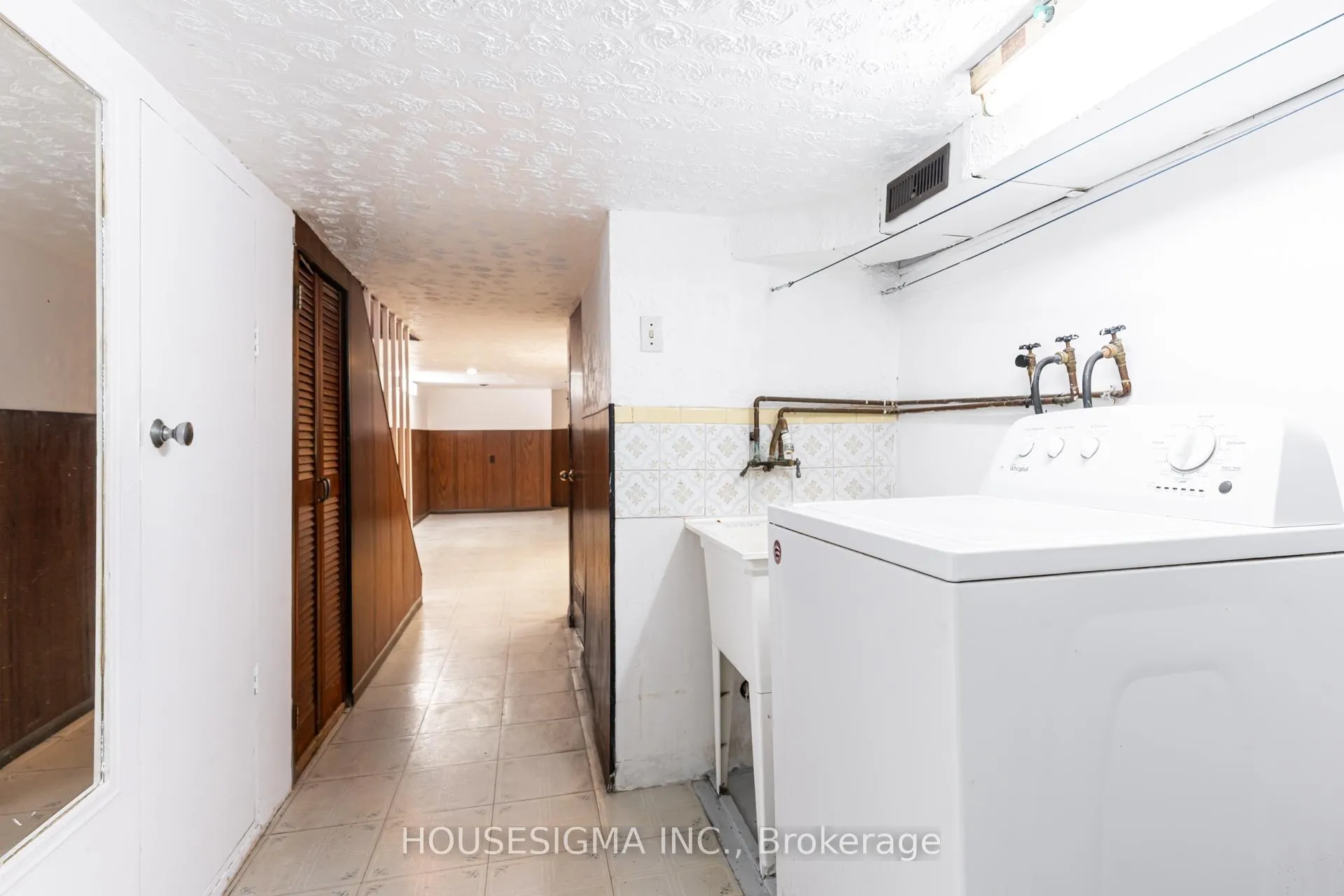 Photo 37 of 726 Adelaide Street W, Toronto, Niagara — HOMEH