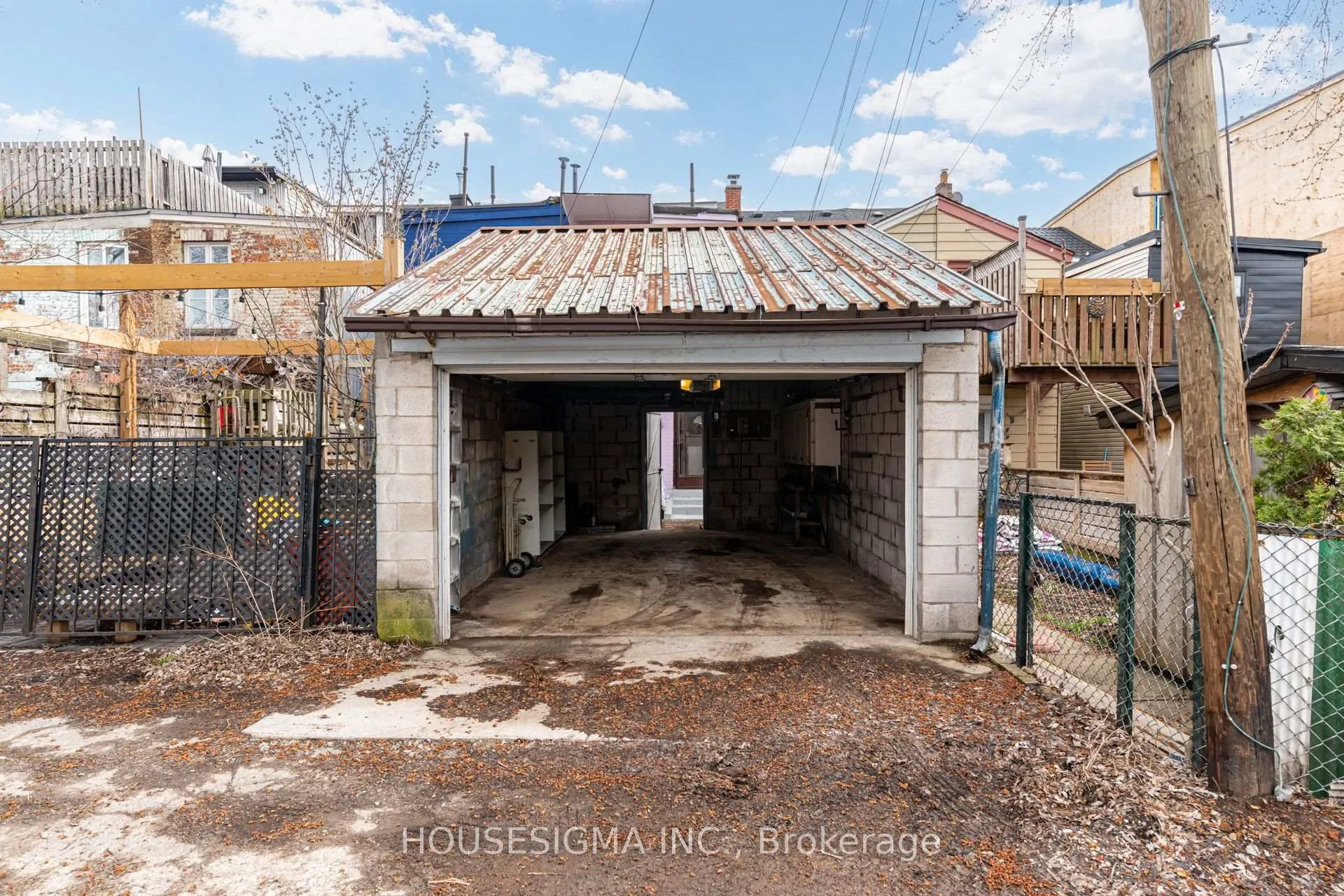 Photo 41 of 726 Adelaide Street W, Toronto, Niagara — HOMEH