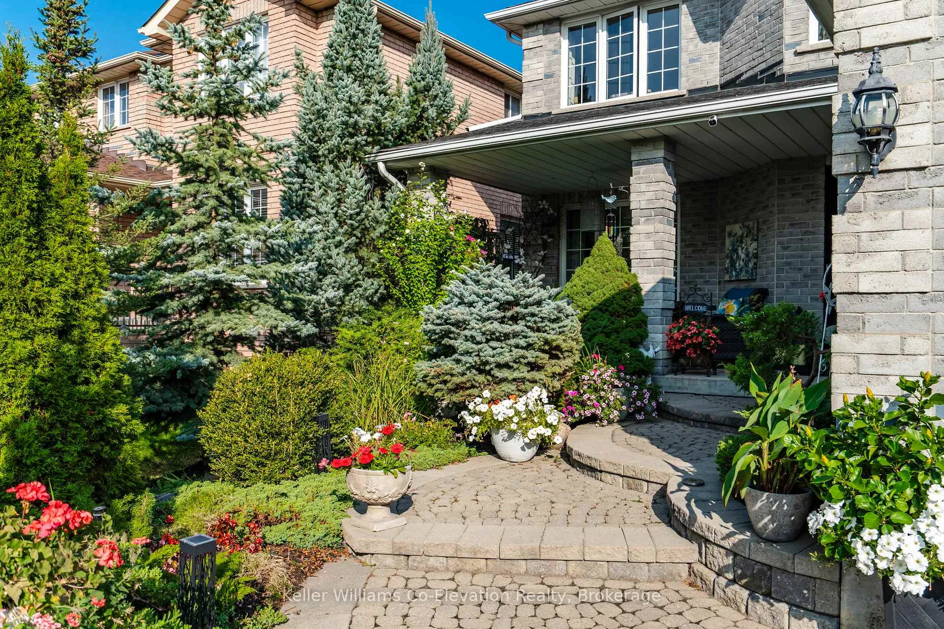 Photo 4 of 136 Birchwood Drive, Barrie, East Bayfield — HOMEH