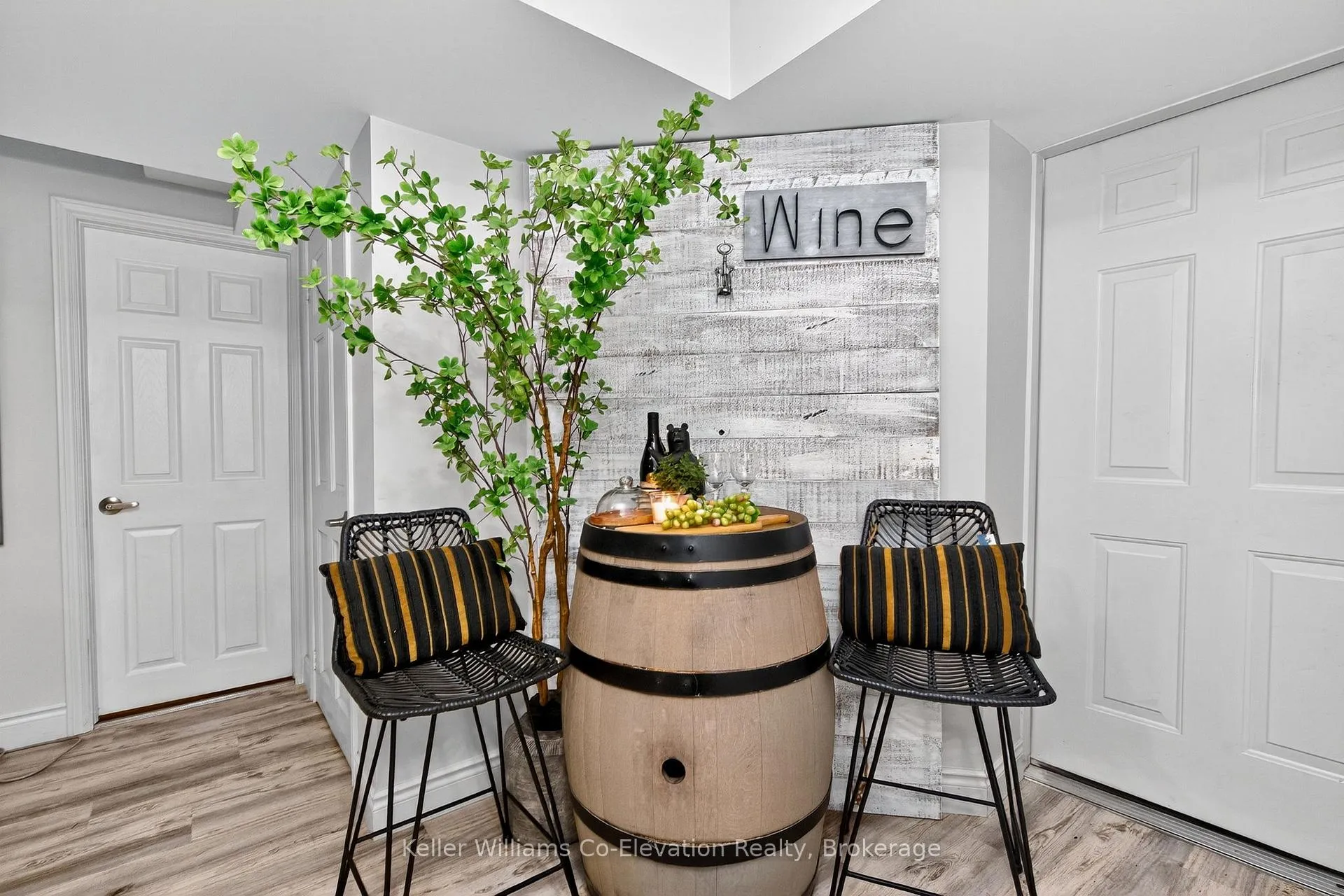 Photo 36 of 136 Birchwood Drive, Barrie, East Bayfield — HOMEH
