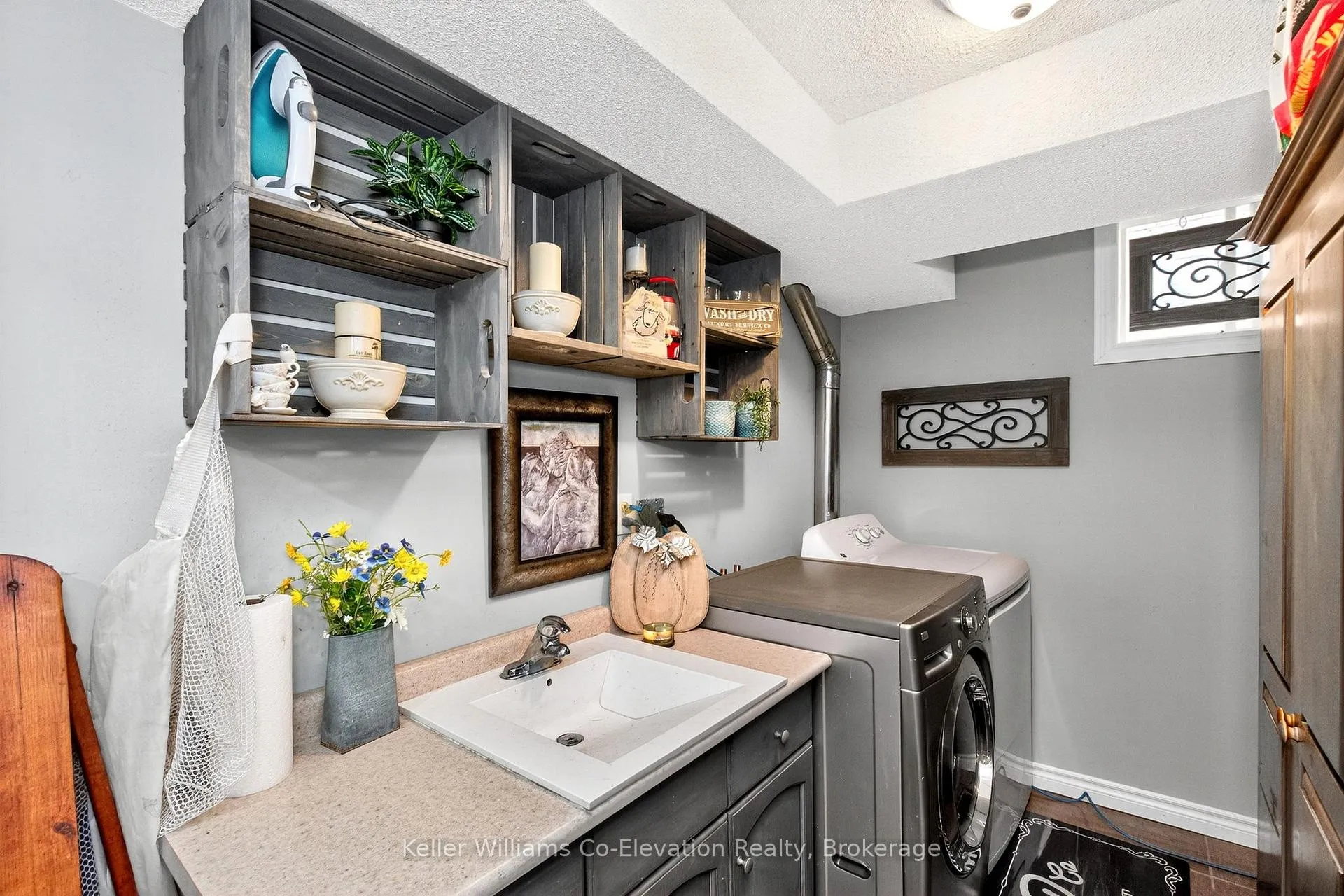 Photo 40 of 136 Birchwood Drive, Barrie, East Bayfield — HOMEH