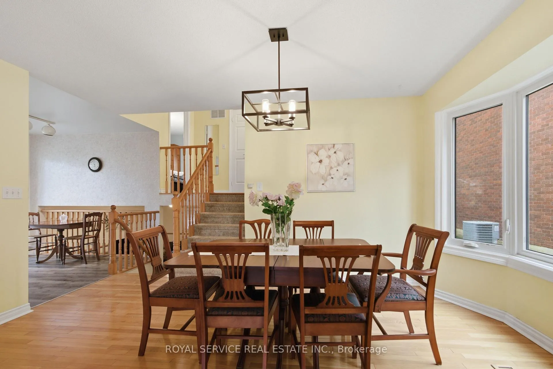 Photo 9 of 606 Carlsle Street, Cobourg — HOMEH