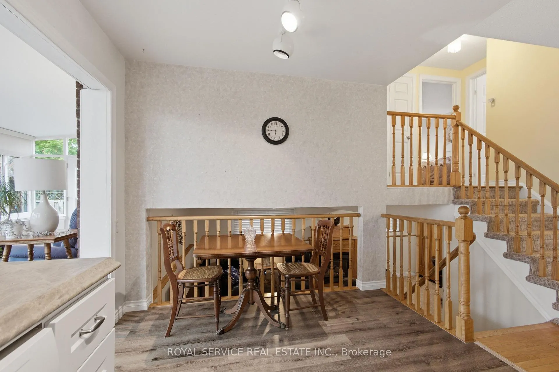 Photo 15 of 606 Carlsle Street, Cobourg — HOMEH
