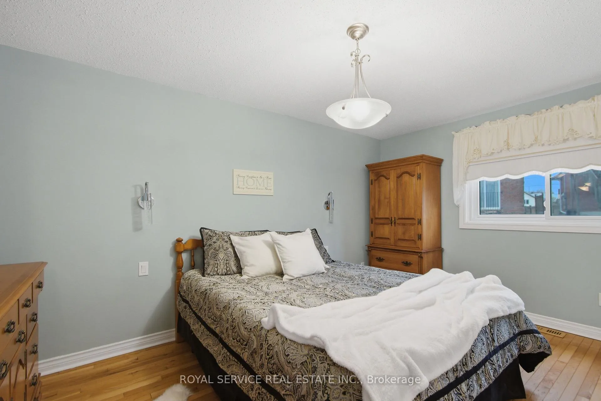 Photo 19 of 606 Carlsle Street, Cobourg — HOMEH