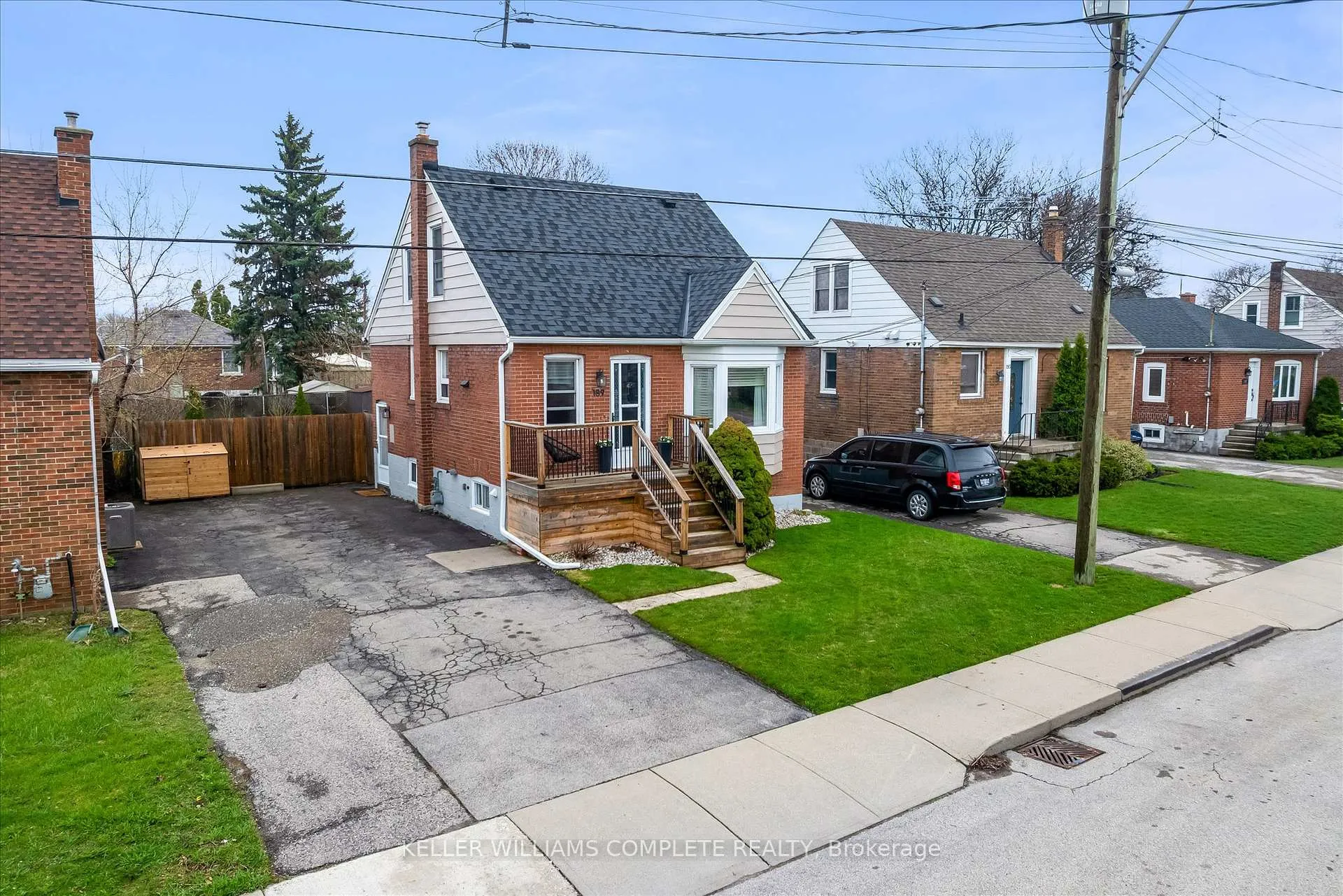 Photo 2 of 189 East 14TH Street, Hamilton, Inch Park — HOMEH