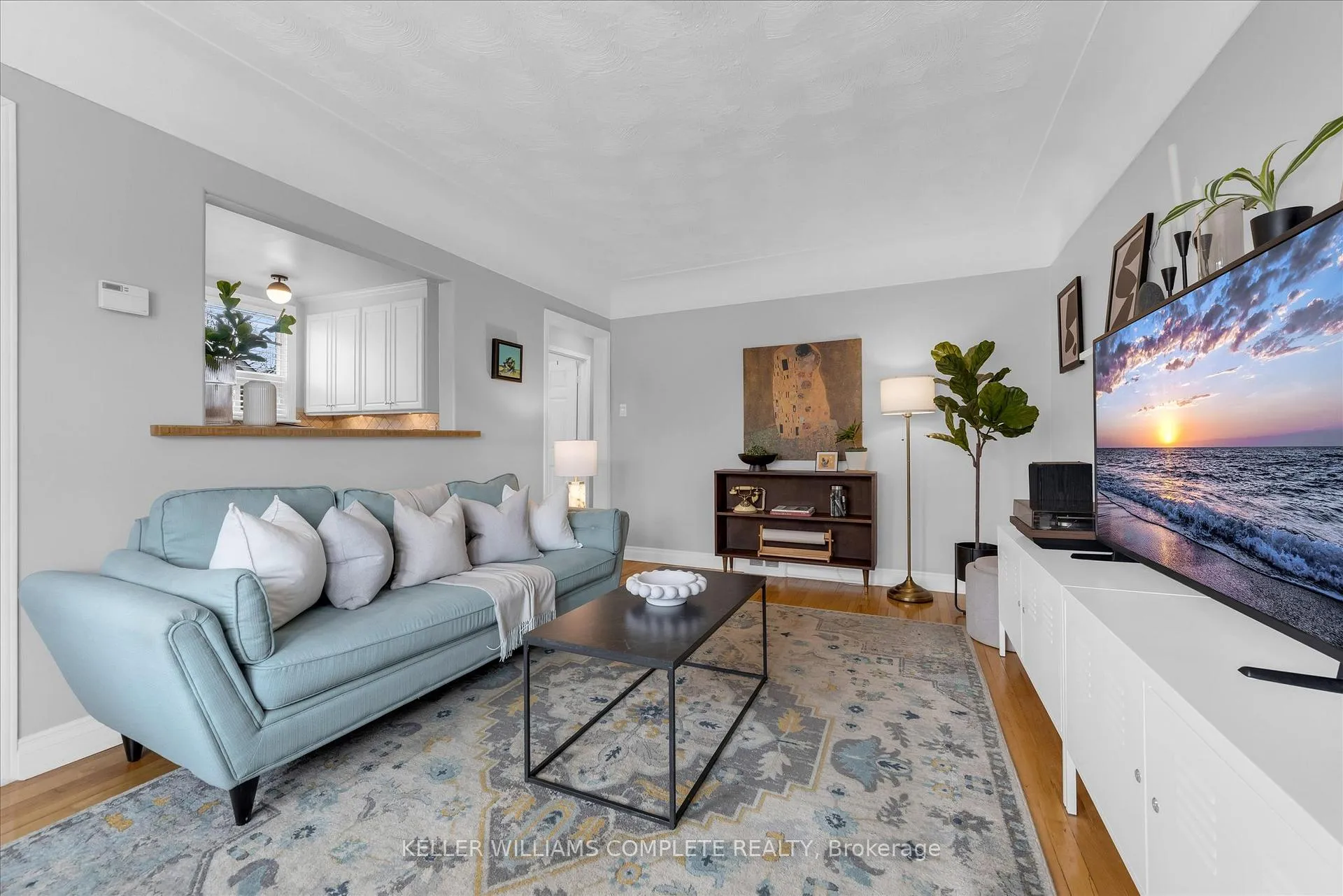 Photo 5 of 189 East 14TH Street, Hamilton, Inch Park — HOMEH