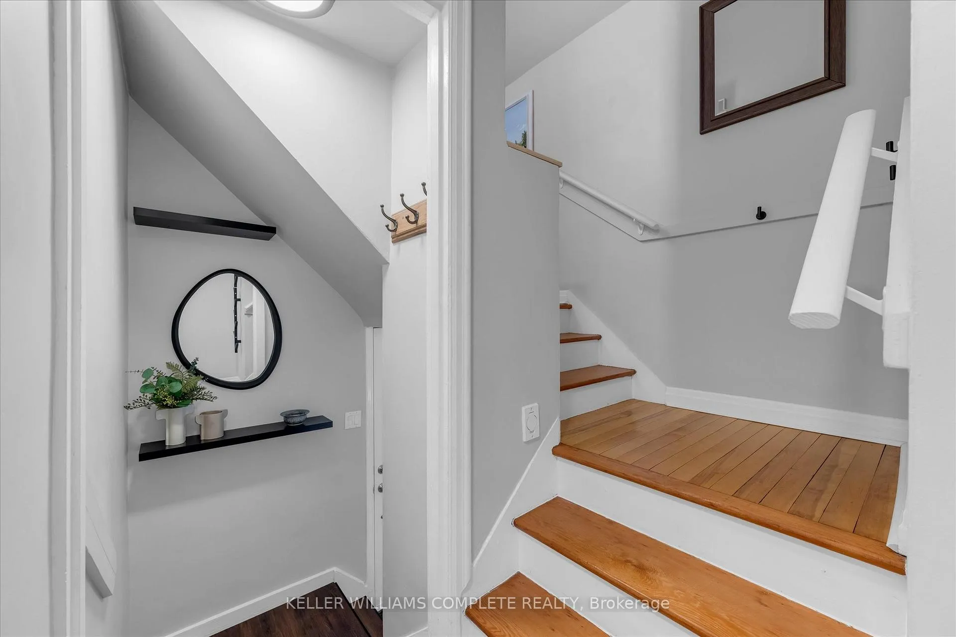 Photo 13 of 189 East 14TH Street, Hamilton, Inch Park — HOMEH