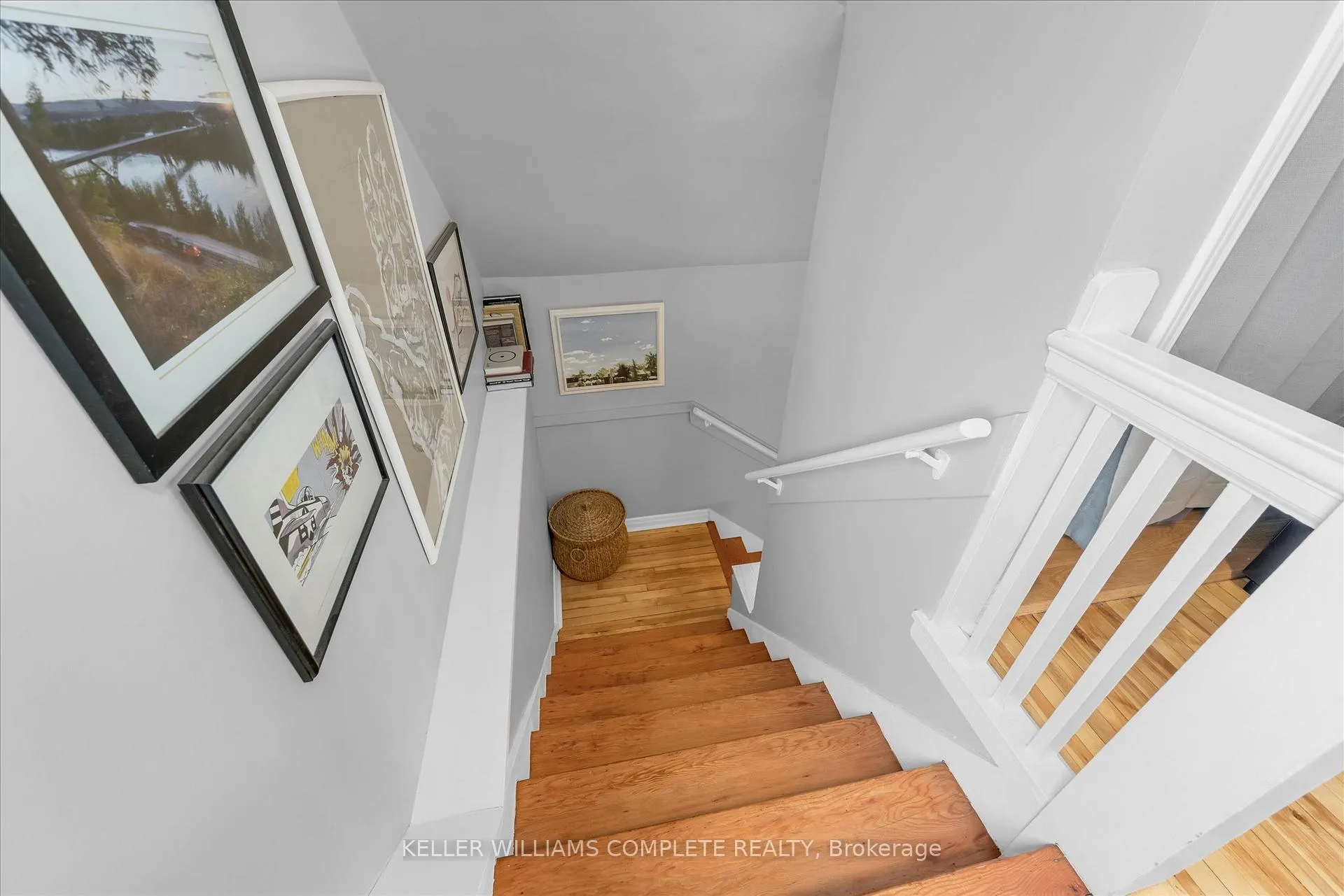 Photo 14 of 189 East 14TH Street, Hamilton, Inch Park — HOMEH