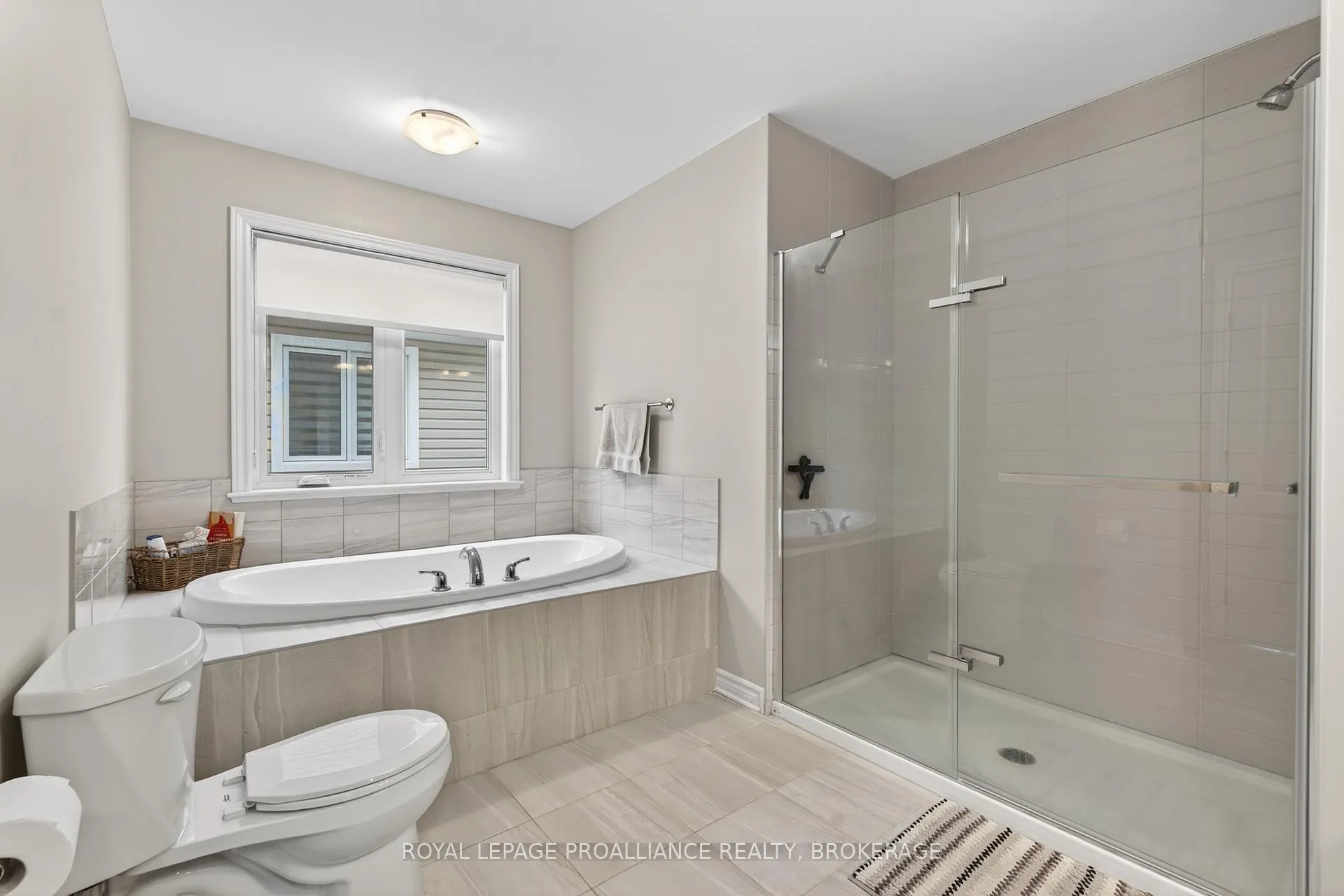 Photo 19 of 1372 Monarch Drive, Kingston, City Northwest — HOMEH