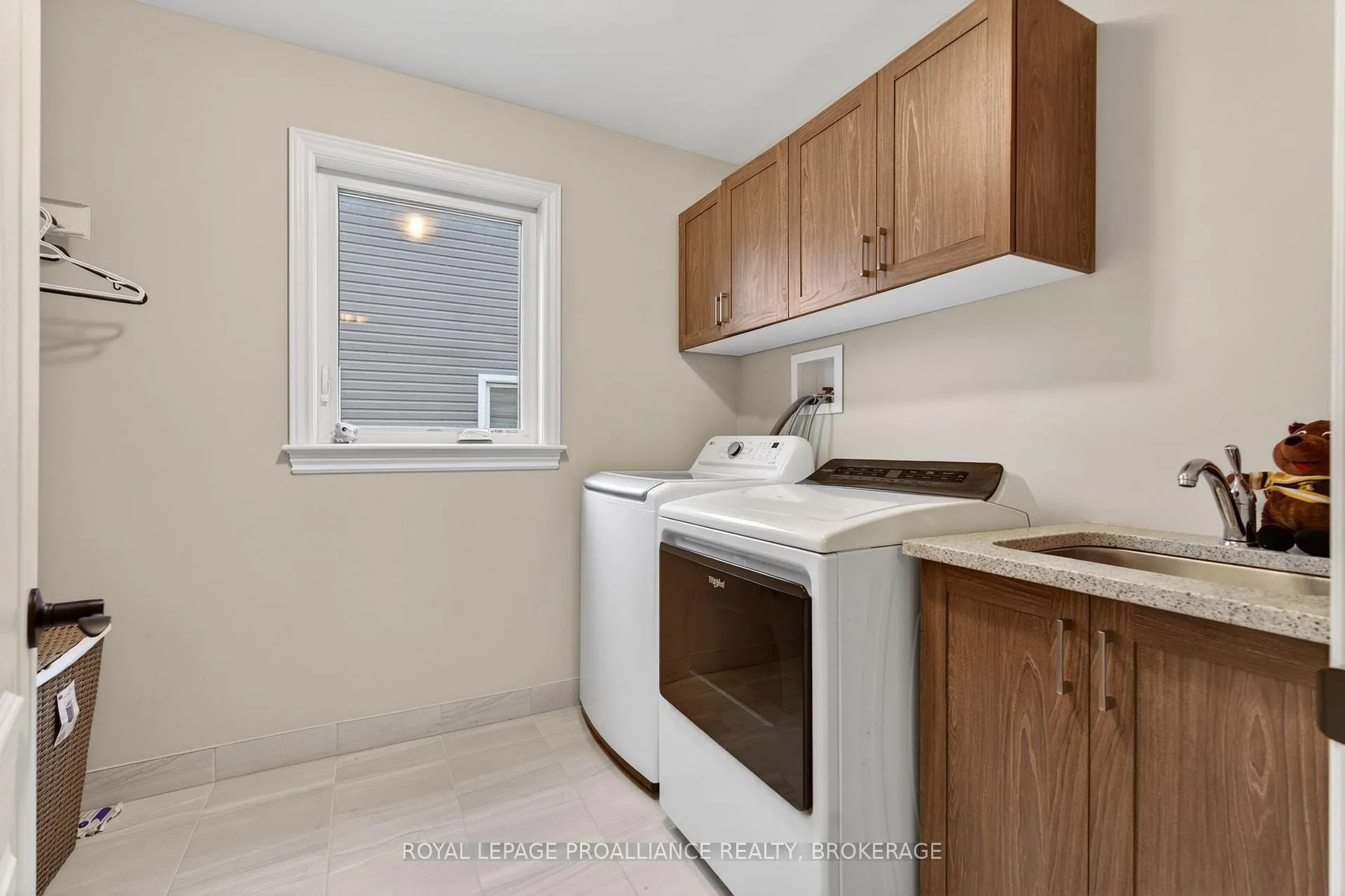 Photo 26 of 1372 Monarch Drive, Kingston, City Northwest — HOMEH