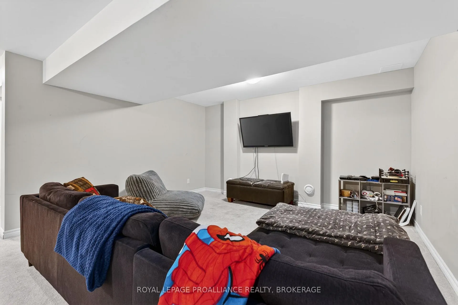 Photo 31 of 1372 Monarch Drive, Kingston, City Northwest — HOMEH