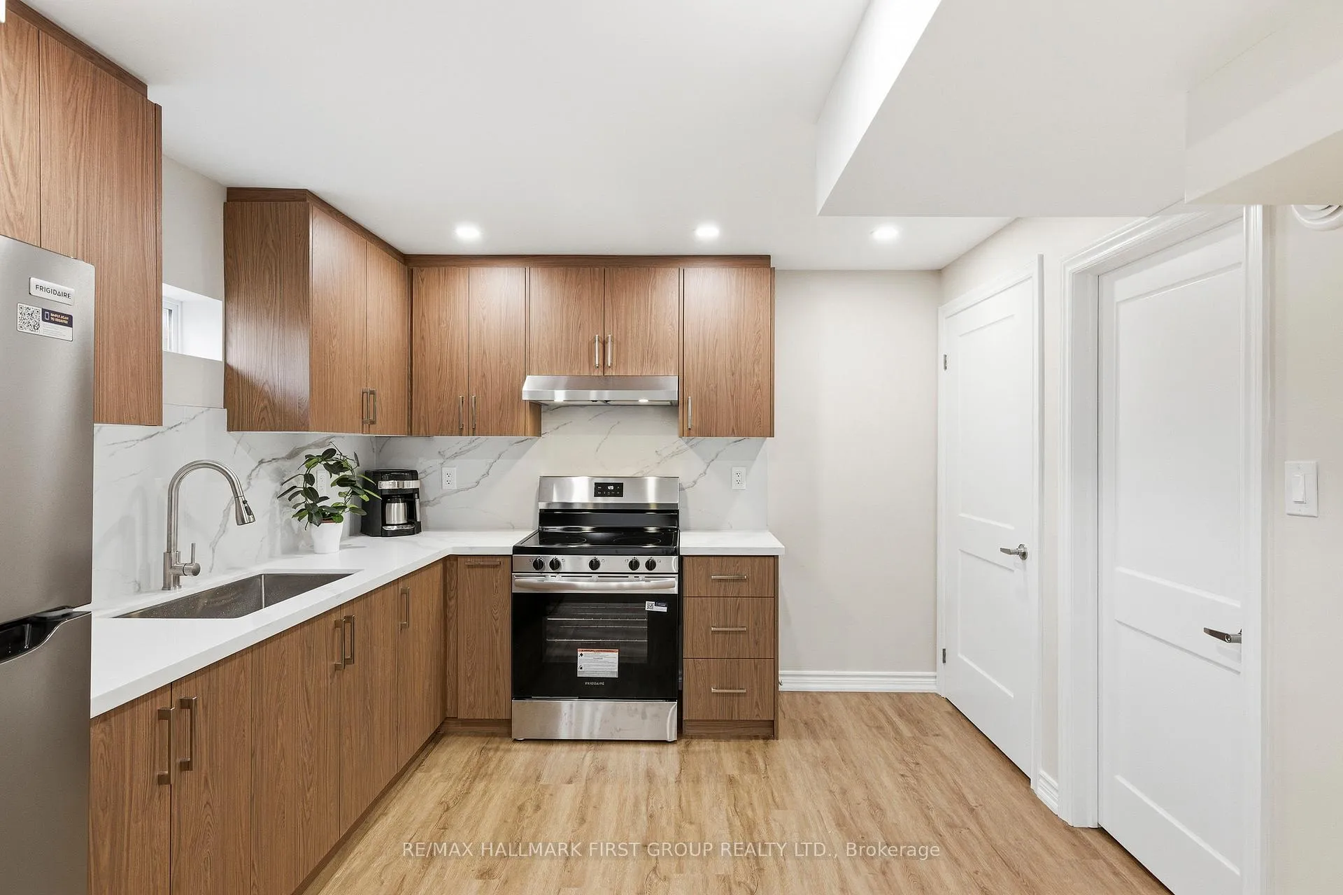 Photo 7 of 1612 Dellbrook Avenue, Pickering, Brock Ridge — HOMEH
