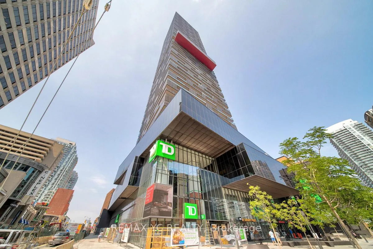 Photo 1 of Unit 2206, 8 Eglinton Avenue E, Toronto, Mount Pleasant West — HOMEH