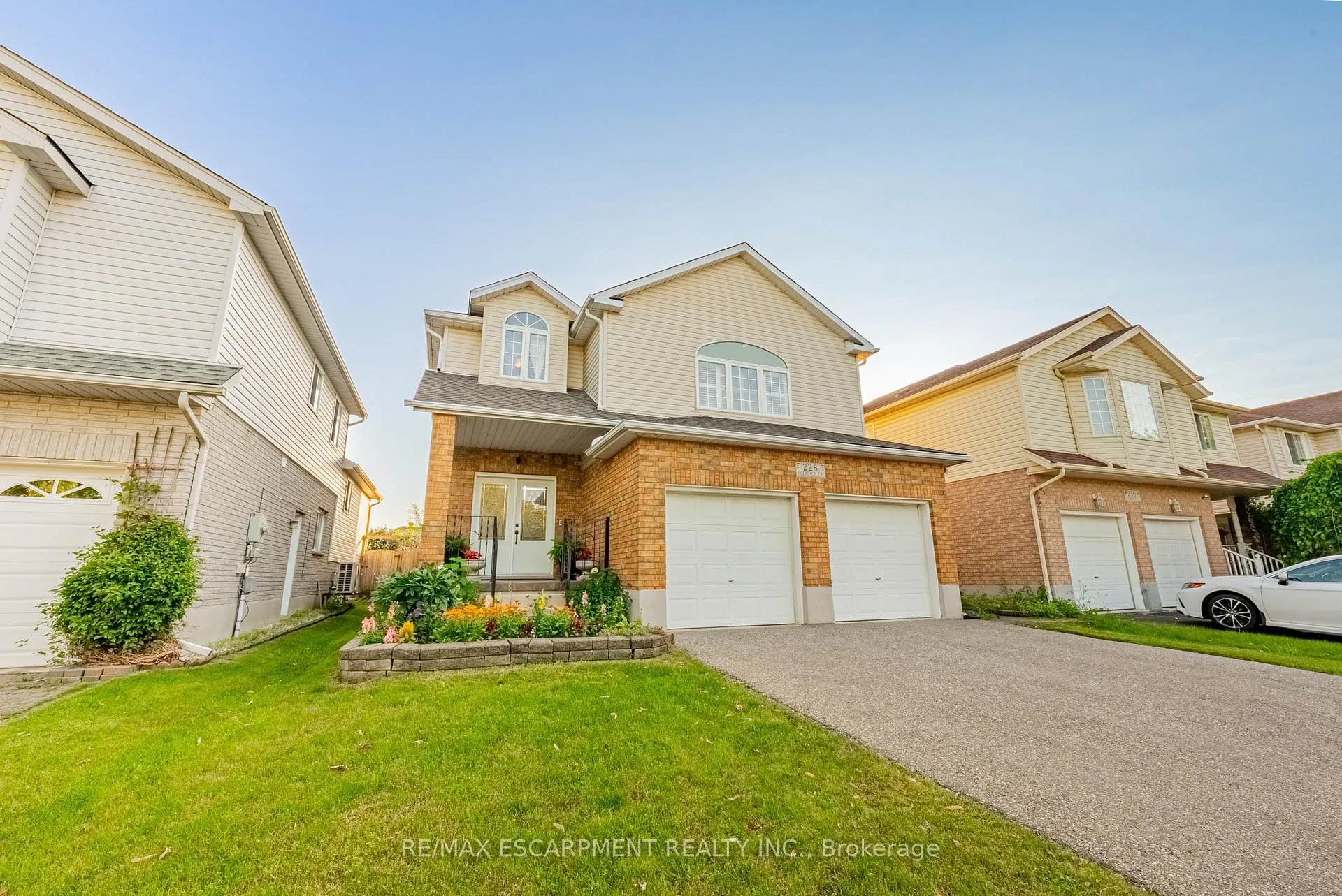 Photo 1 of 228 Holbeach Crescent, Waterloo — HOMEH