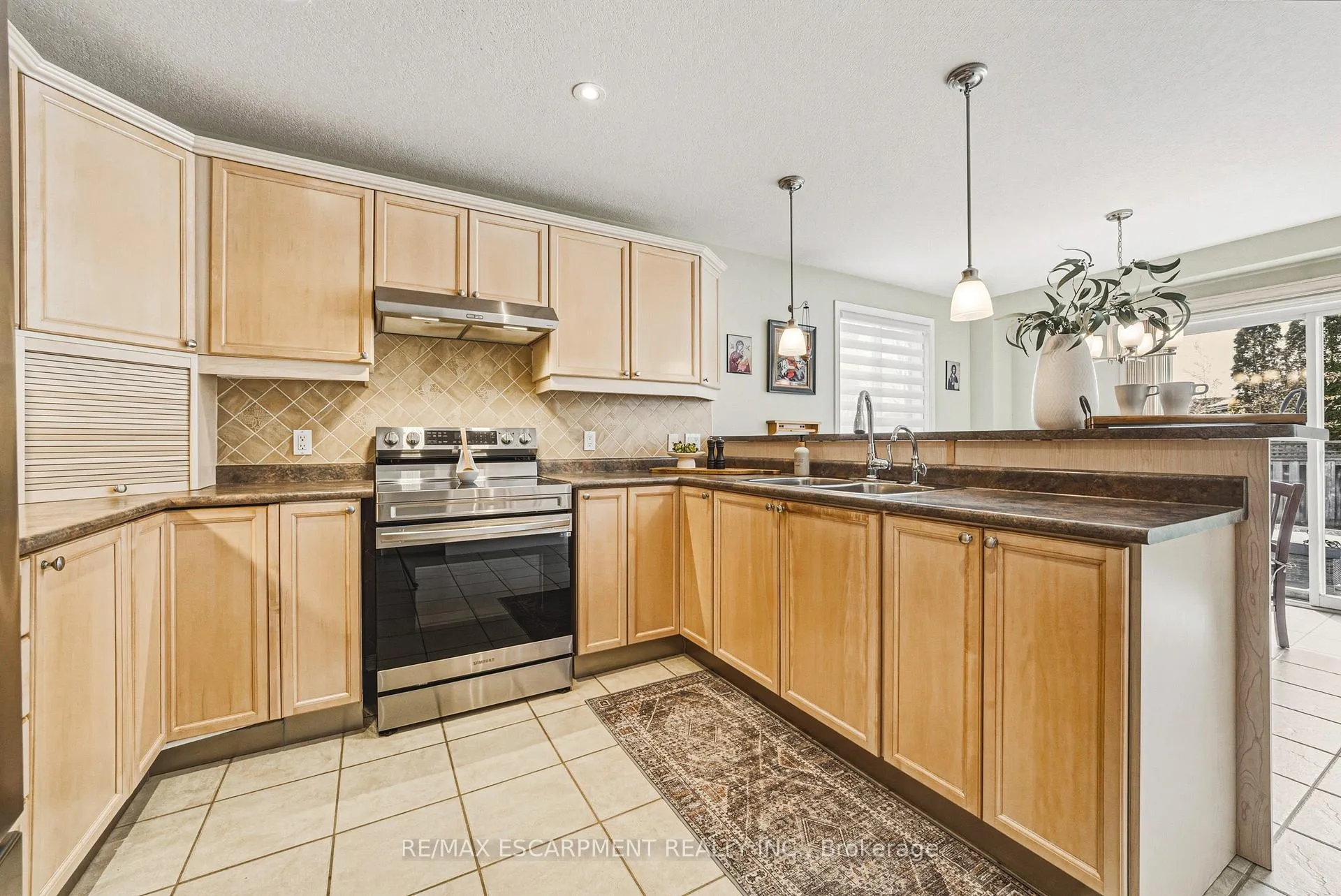 Photo 12 of 228 Holbeach Crescent, Waterloo — HOMEH