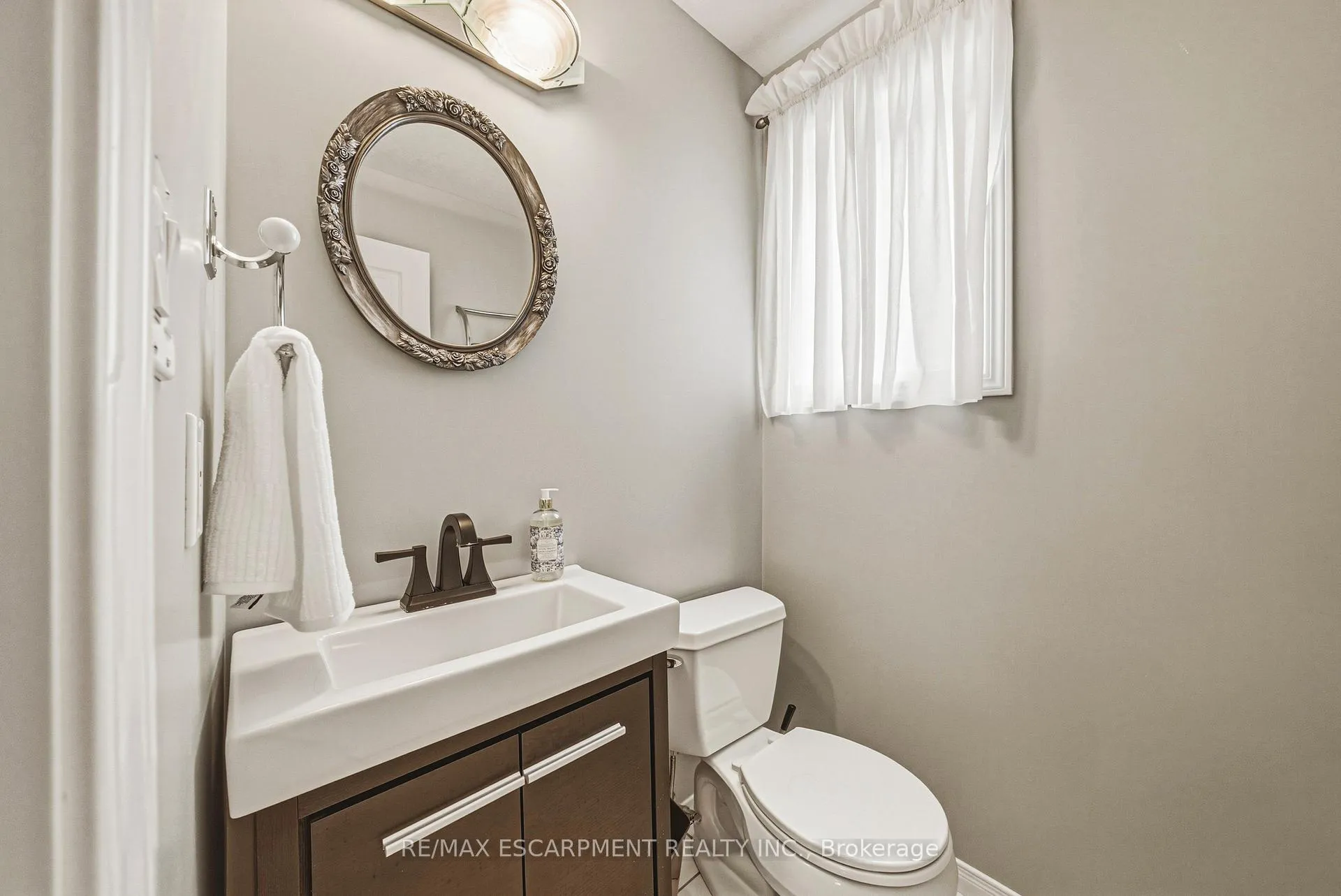 Photo 14 of 228 Holbeach Crescent, Waterloo — HOMEH