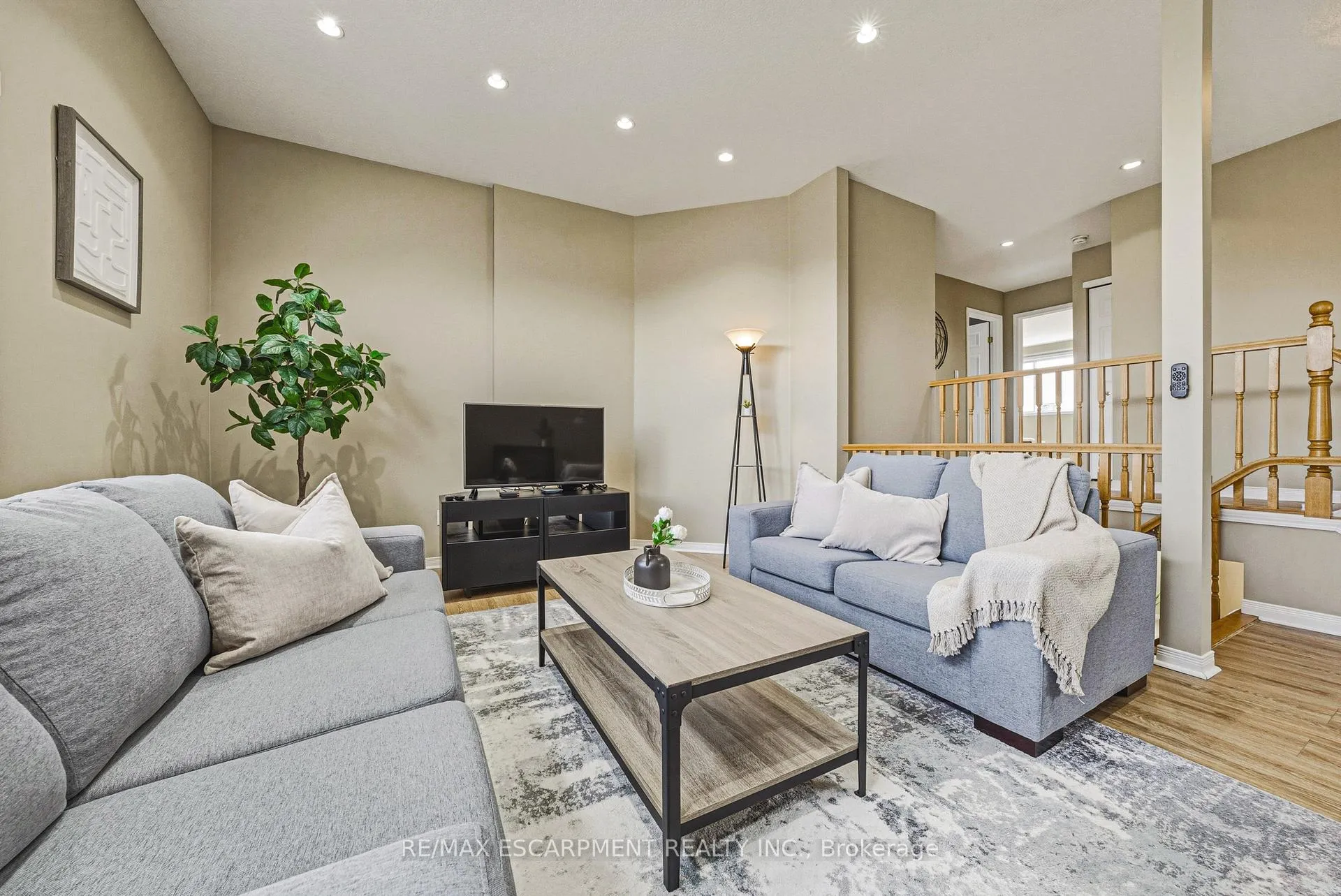 Photo 19 of 228 Holbeach Crescent, Waterloo — HOMEH