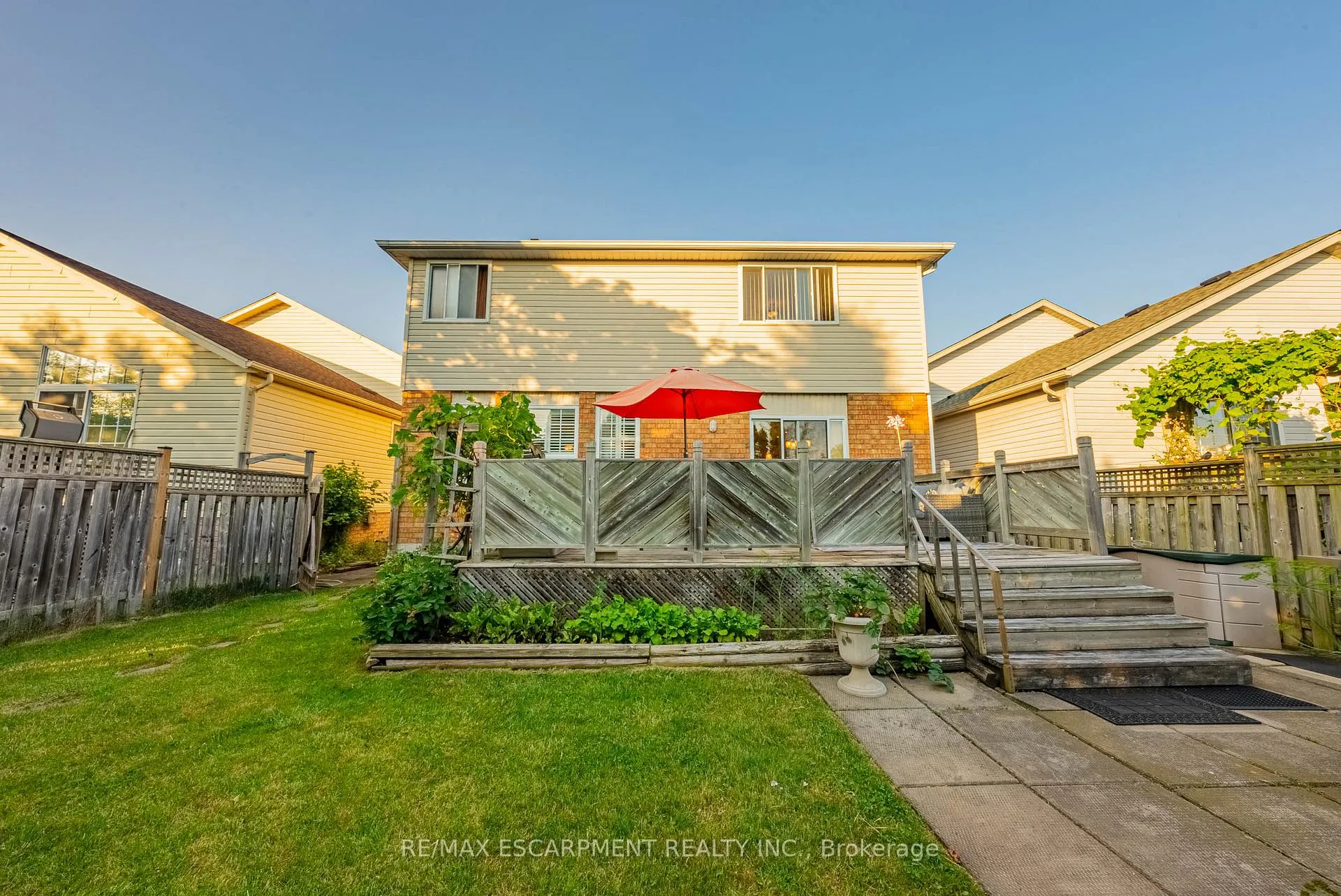 Photo 38 of 228 Holbeach Crescent, Waterloo — HOMEH