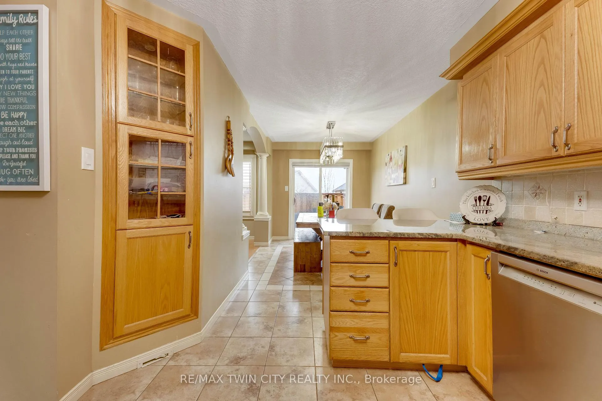 Photo 7 of 924 Copper Leaf Crescent, Kitchener — HOMEH