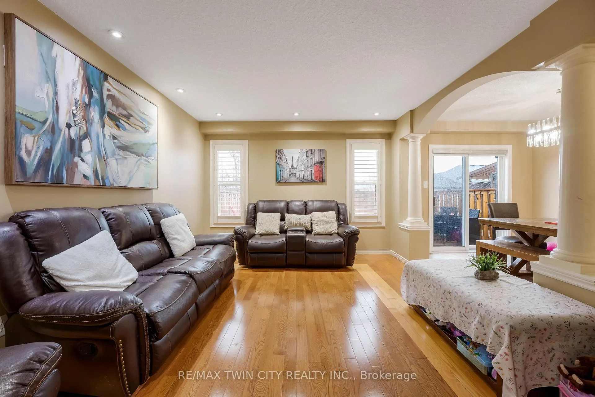 Photo 13 of 924 Copper Leaf Crescent, Kitchener — HOMEH