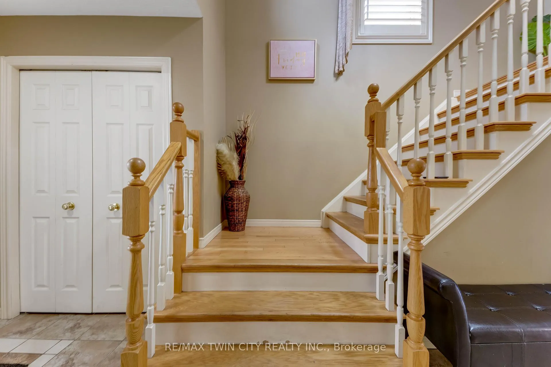Photo 14 of 924 Copper Leaf Crescent, Kitchener — HOMEH