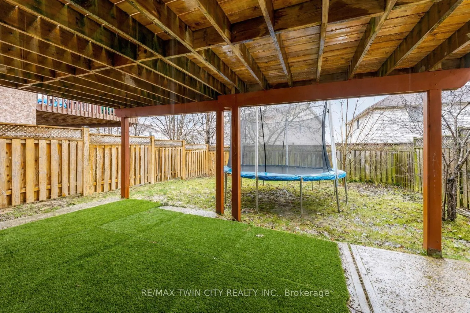 Photo 34 of 924 Copper Leaf Crescent, Kitchener — HOMEH