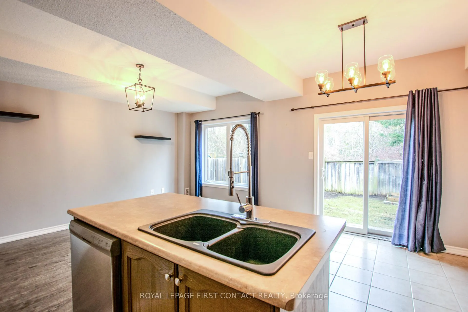 Photo 13 of 18 Arcadia Road, Wasaga Beach — HOMEH