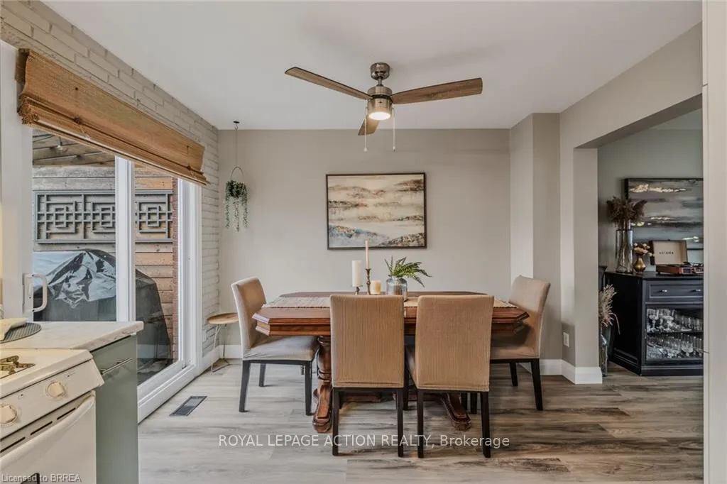 Photo 15 of Unit A, 31 Market Street, Brant, Paris — HOMEH