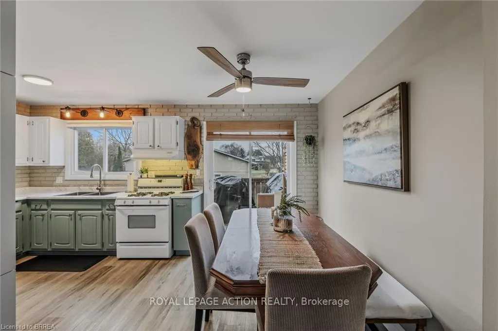 Photo 16 of Unit A, 31 Market Street, Brant, Paris — HOMEH