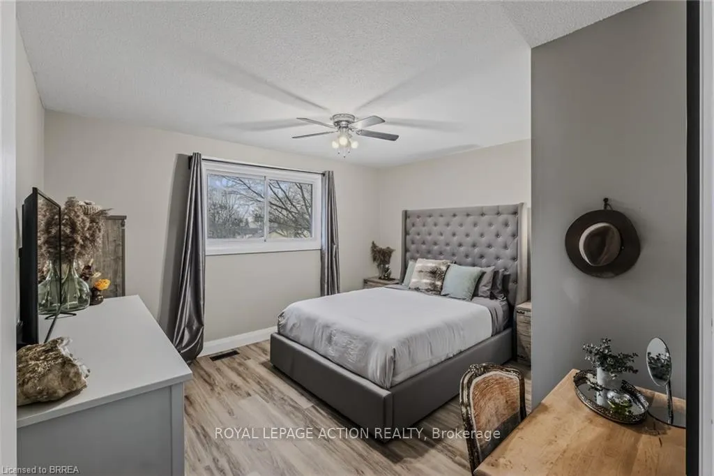 Photo 21 of Unit A, 31 Market Street, Brant, Paris — HOMEH