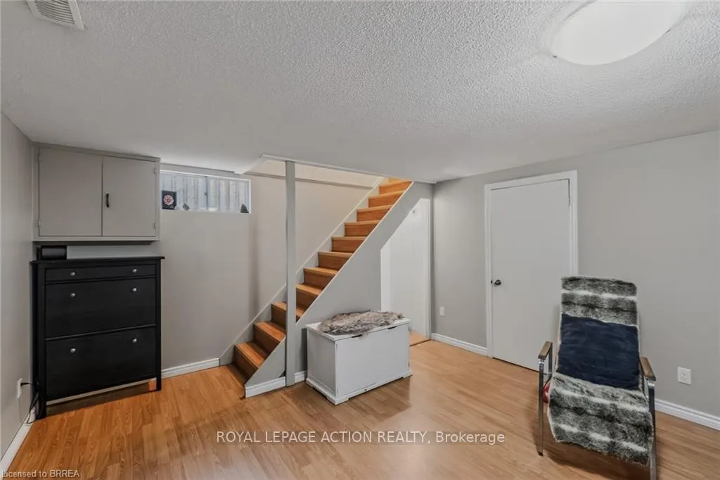 Photo 30 of Unit A, 31 Market Street, Brant, Paris — HOMEH
