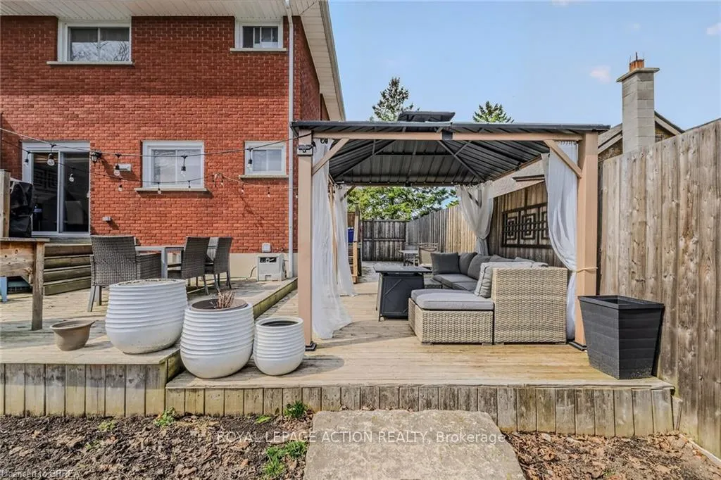 Photo 35 of Unit A, 31 Market Street, Brant, Paris — HOMEH